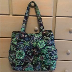 Vera Bradley zip tote